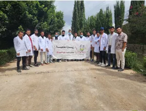 جامعة الحكمة تنظم زيارة علمية لطلاب الصيدلة إلى مصنع بيوفارما للتعرف على الصناعة الدوائية