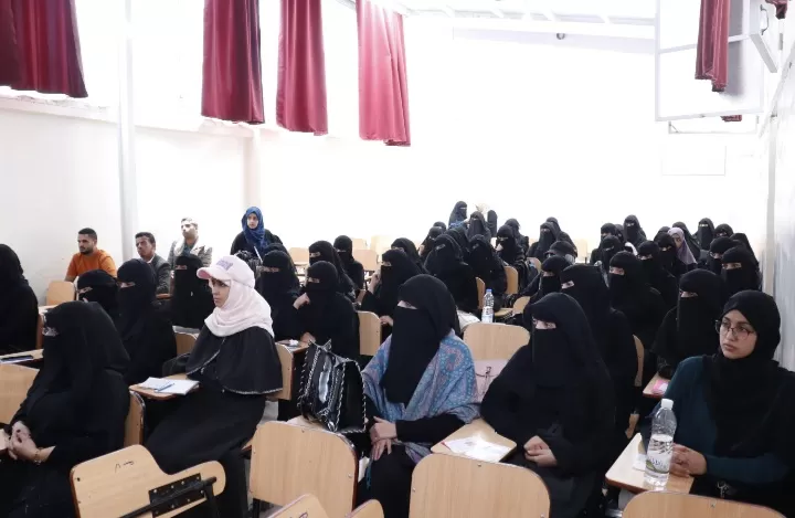 جامعة الحكمة ومؤسسة يمن مودة تنظّمان ندوة علمية تثقيفية حول "أهمية الكشف المبكر عن سرطان الثدي وعنق الرحم" 