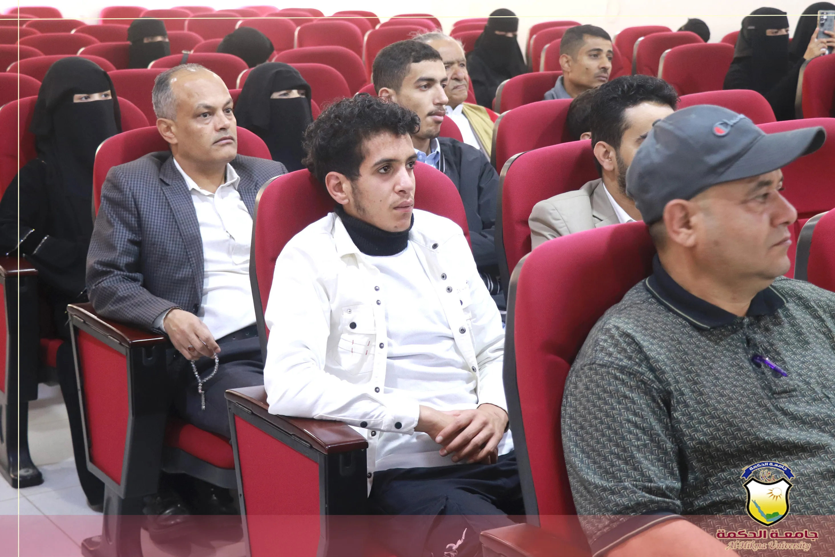 The Faculty of Administrative Sciences and Humanities at Al-Hikma University initiates public discussions on graduation theses for the academic year 1446 A.H./2024-2025 A.D.