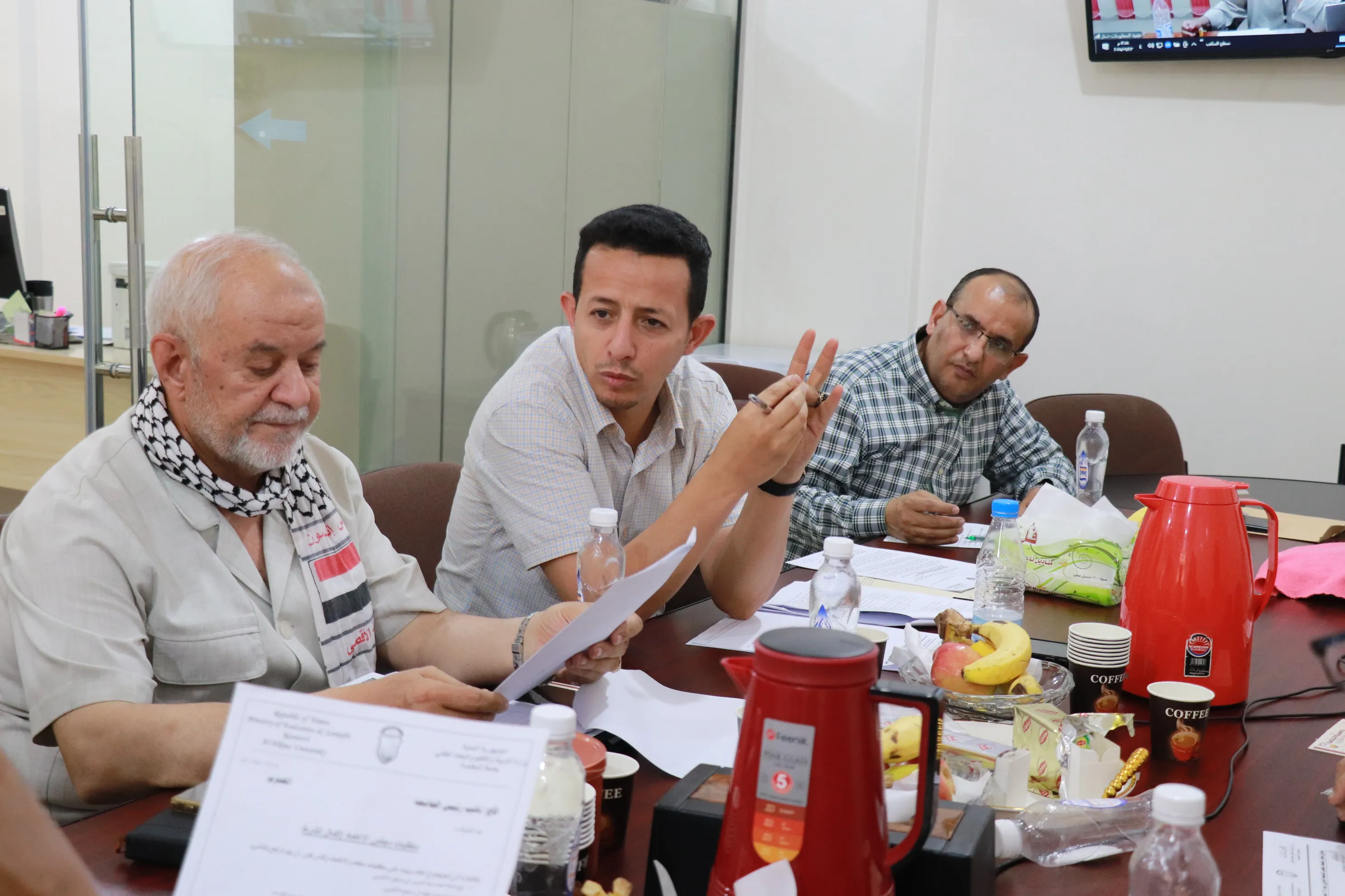 رئيس جامعة الحكمة الأستاذ الدكتور مختار دائل يعقد الاجتماع الدوري لمجلس الجامعة