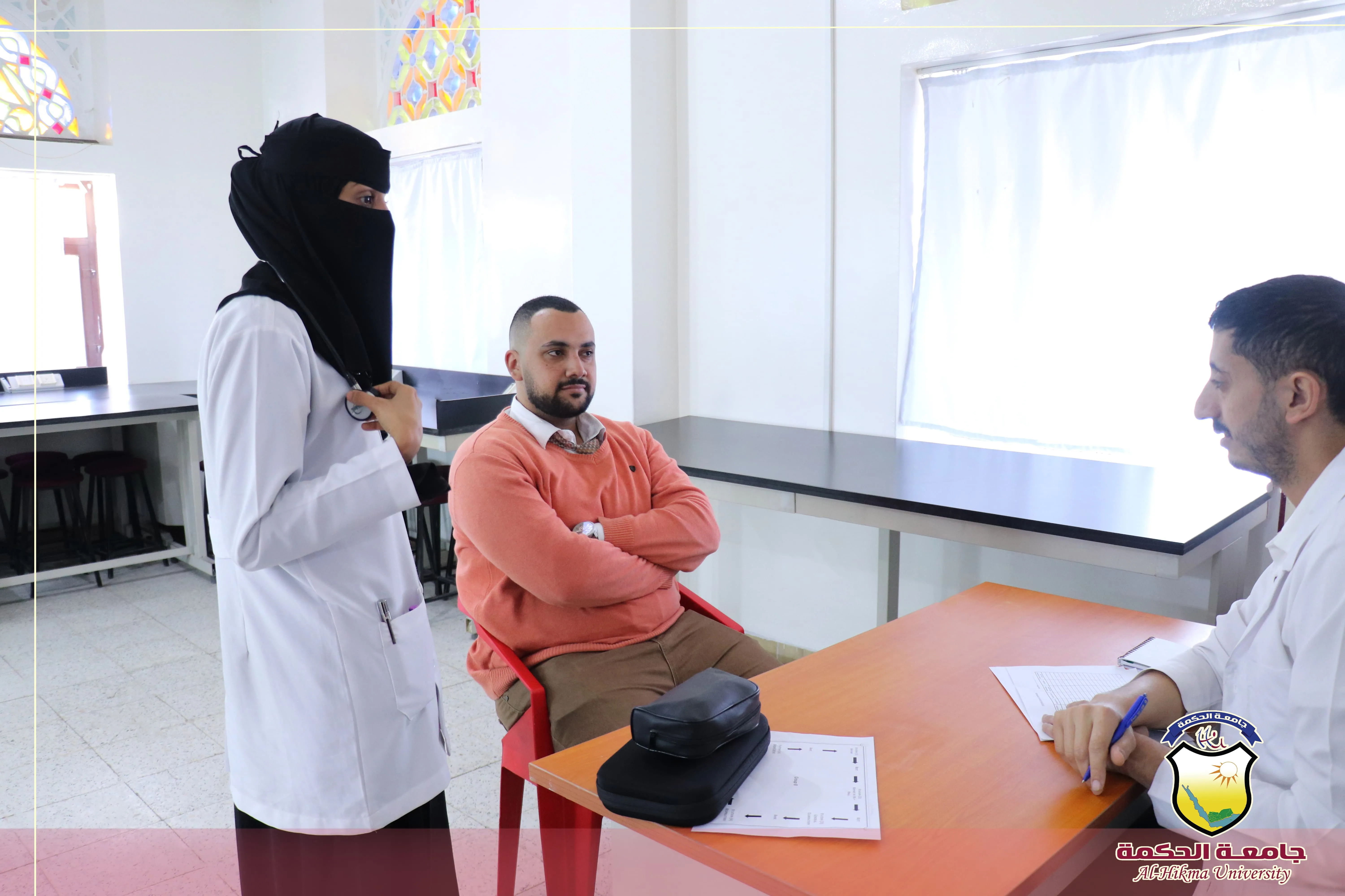 كلية العلوم الطبية تدشن الإمتحان الشمولي لمقرر المهارات السريرية (OSCE) لطلبة الدفعة السادسة من بكالوريوس #طب_عام_وجراحة بجامعة الحكمة