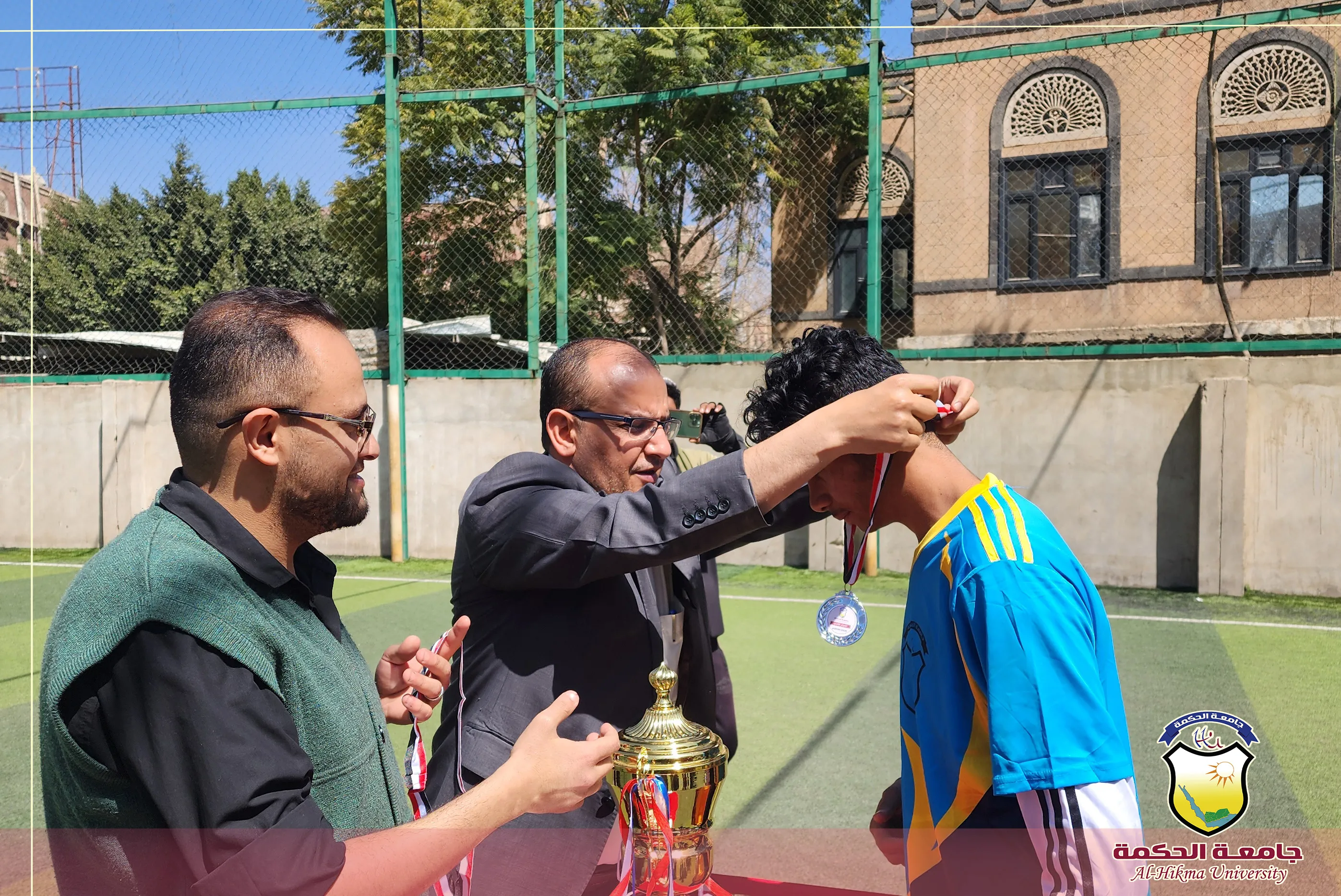 فريق الطب البشري يتوج بطلاً للدوري الداخلي على كأس رئيس الجامعة برباعية نظيفة أمام تقنية المعلومات