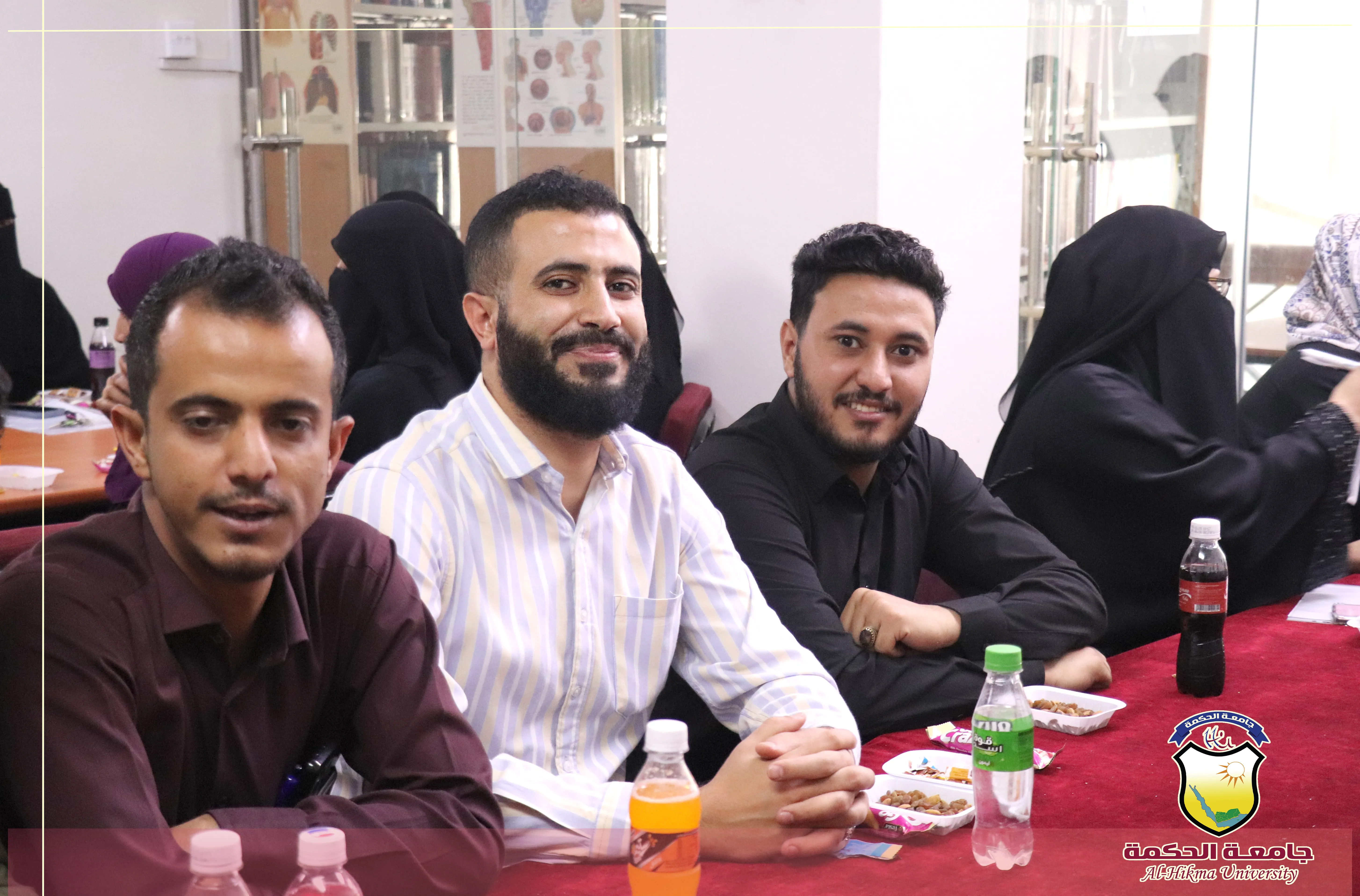 جامعة الحكمة تقيم جلسة معايدة للكادر الإداري والأكاديمي بمناسبة عيد الفطر المبارك 1447هـ