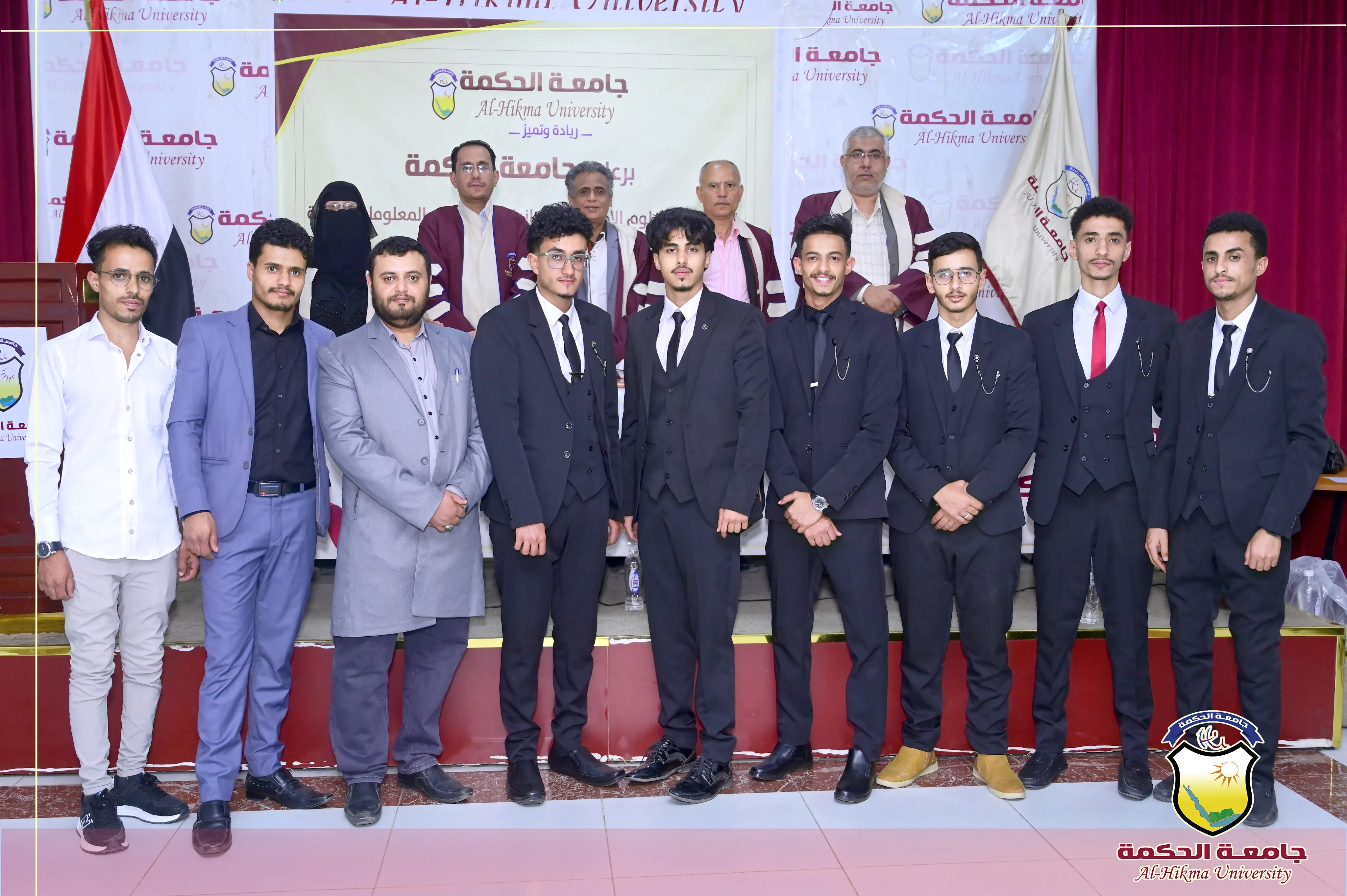 كلية العلوم الإدارية والإنسانية بجامعة الحكمة تدشّن المناقشات النهائية لمشاريع تخرج طلبة قسم نظم المعلومات الإدارية للعام الجامعي 2025/2026م