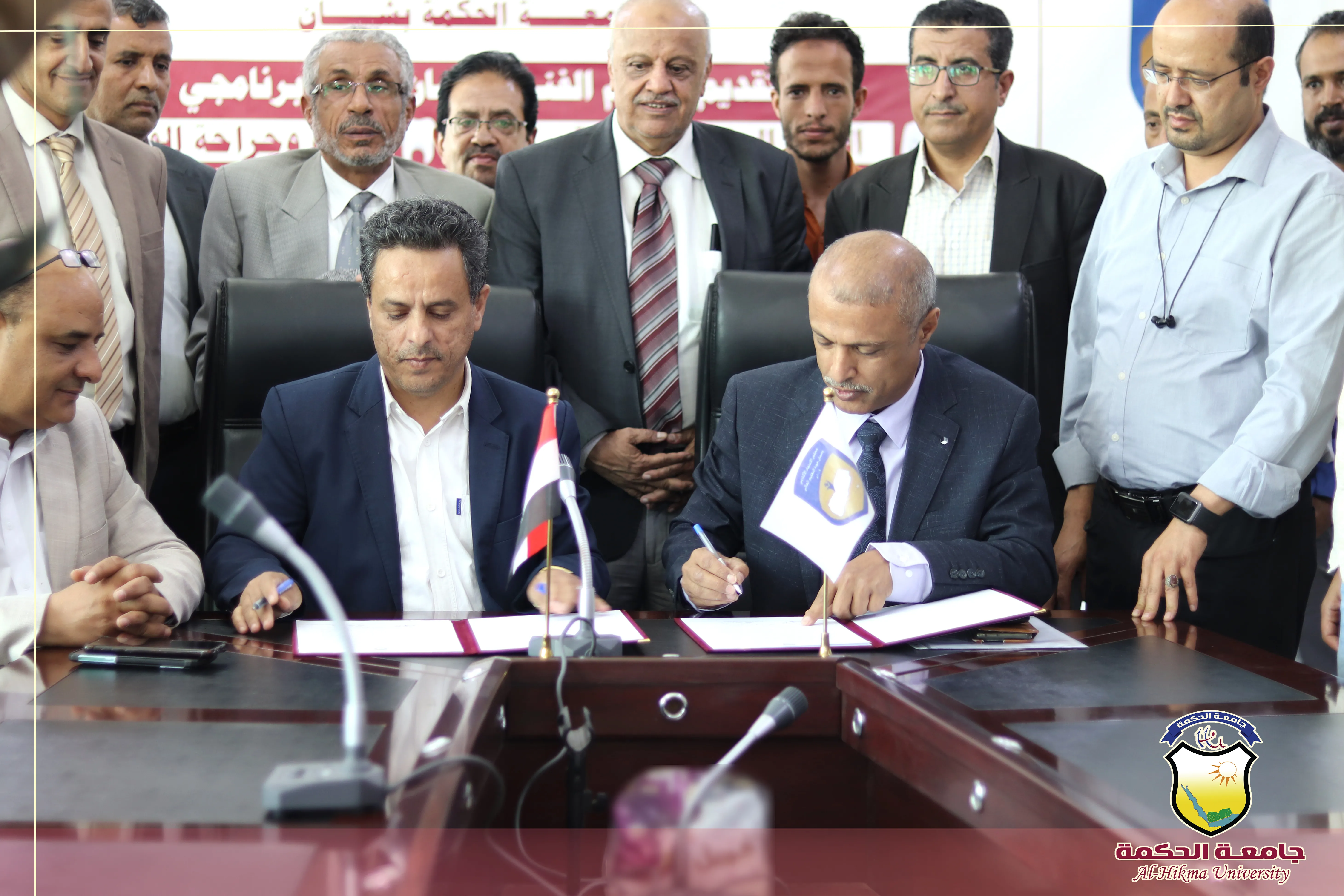 جامعة الحكمة تسلّم طلب اعتماد برنامجي الطب والجراحة وطب الأسنان لمجلس الاعتماد الأكاديمي وضمان جودة التعليم باليمن