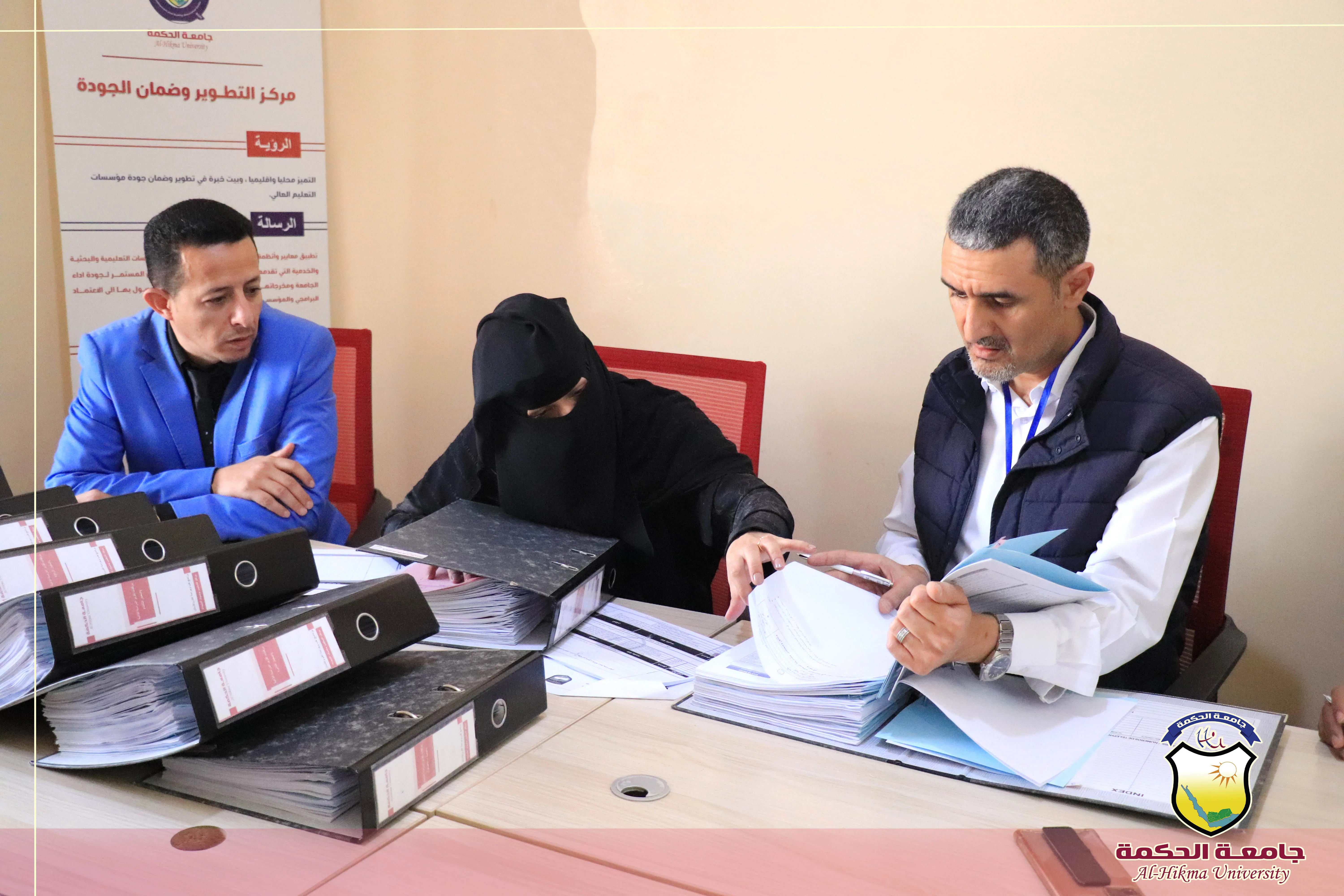 جامعة الحكمة تستقبل لجنة الاعتماد الأكاديمي للتحقق من جاهزية برنامجي الطب العام والجراحة وطب وجراحة الفم والأسنان